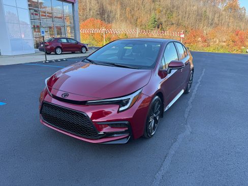 New 2026 Toyota Corolla SE image 3