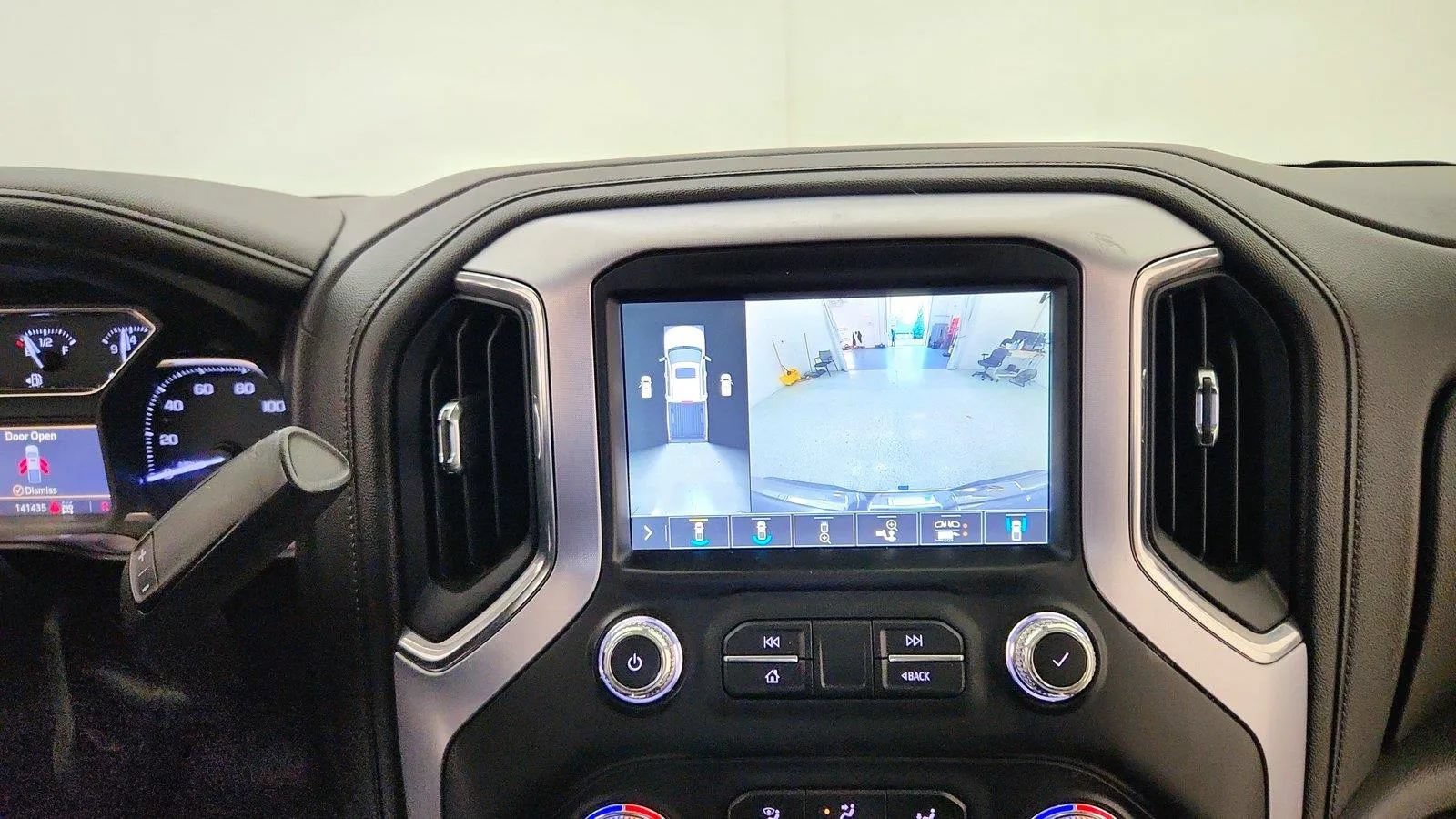 Used 2019 GMC Sierra 1500 SLT w/ SLT Premium Plus Package AWD/4WD image 22