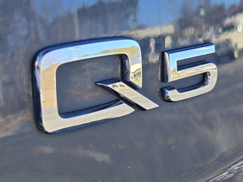 Used 2018 Audi Q5 Prestige image 9