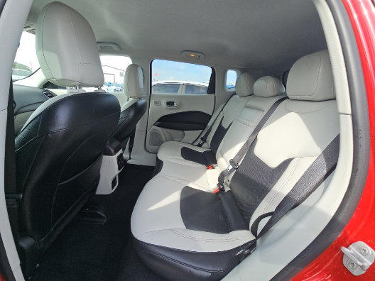 Used 2018 Jeep Compass Limited w/ Navigation Group AWD/4WD image 7