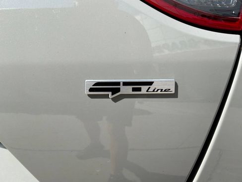 Used 2023 Kia Stinger GT-Line w/ Sun & Sound Package RWD image 10
