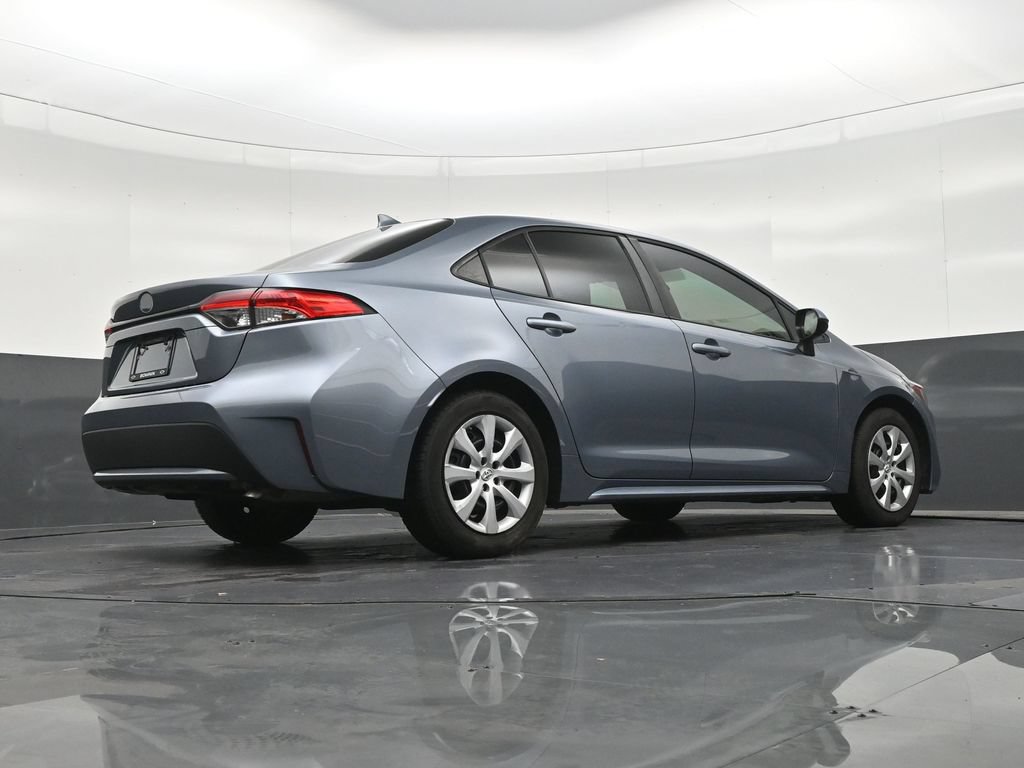 Used 2020 Toyota Corolla LE FWD image 28
