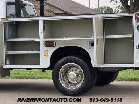 Used 2007 Ford F550 4x4 Super Cab Super Duty image 38