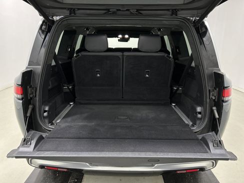 Used 2023 Rivian R1S Adventure image 30