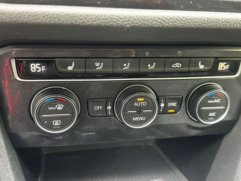 Used 2019 Volkswagen Tiguan SEL R-Line image 27