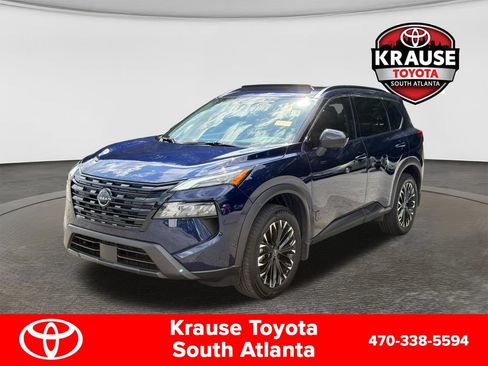 Used 2026 Nissan Rogue Dark Armor FWD image 3