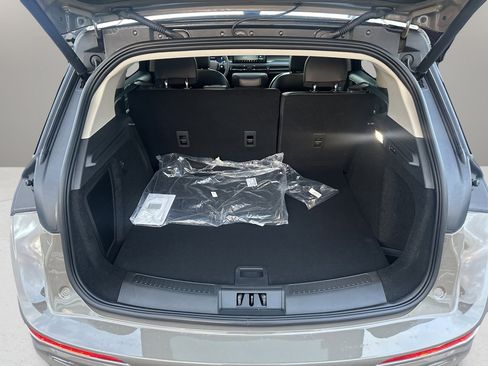 New 2026 Lincoln Corsair Premiere image 7