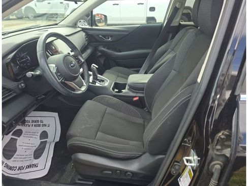 Used 2022 Subaru Outback Premium image 11