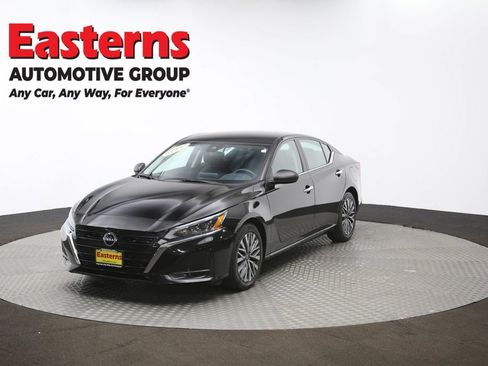 Used 2024 Nissan Altima 2.5 SV image 55