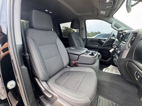 Used 2022 Chevrolet Silverado 2500 Custom w/ Custom Value Package AWD/4WD image 35
