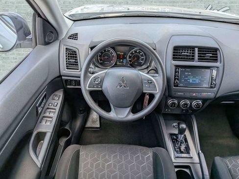Used 2025 Mitsubishi Outlander Sport ES AWD/4WD image 16