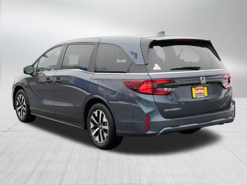 Certified 2026 Honda Odyssey EX-L image 5