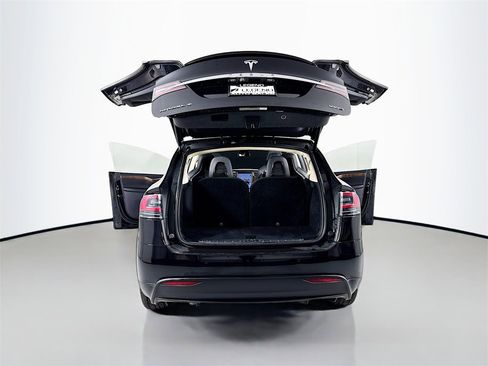 Used 2017 Tesla Model X 100D image 28