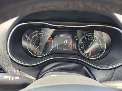 Used 2020 Jeep Cherokee Latitude Plus w/ Cold Weather Group FWD image 21