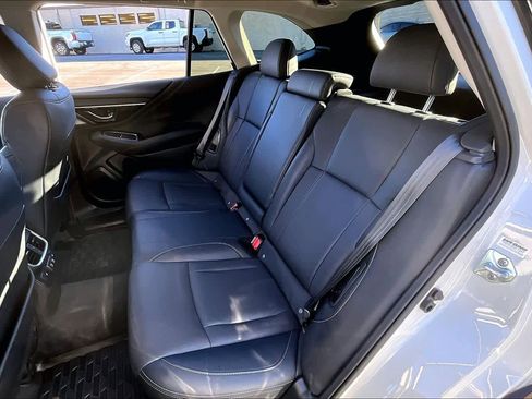 Used 2022 Subaru Outback Limited image 19