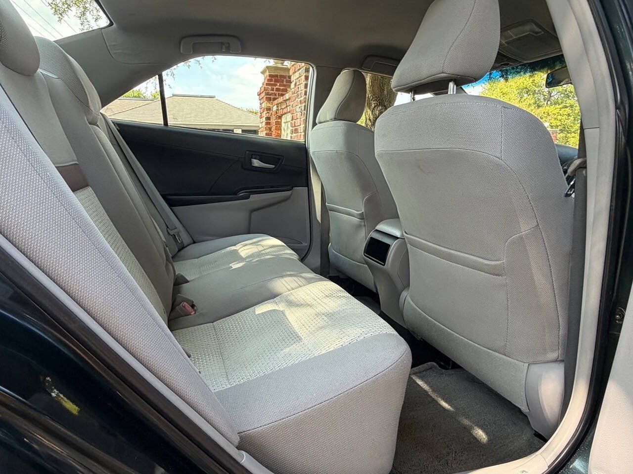 Used 2012 Toyota Camry LE FWD image 20
