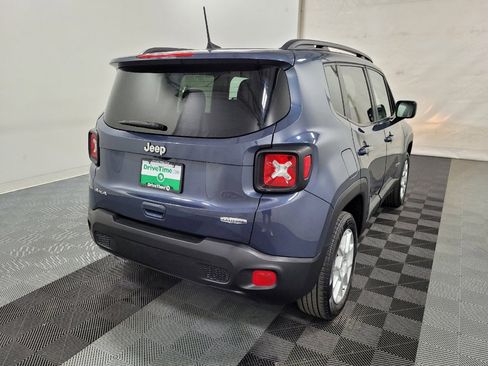 Used 2022 Jeep Renegade Latitude AWD/4WD image 9