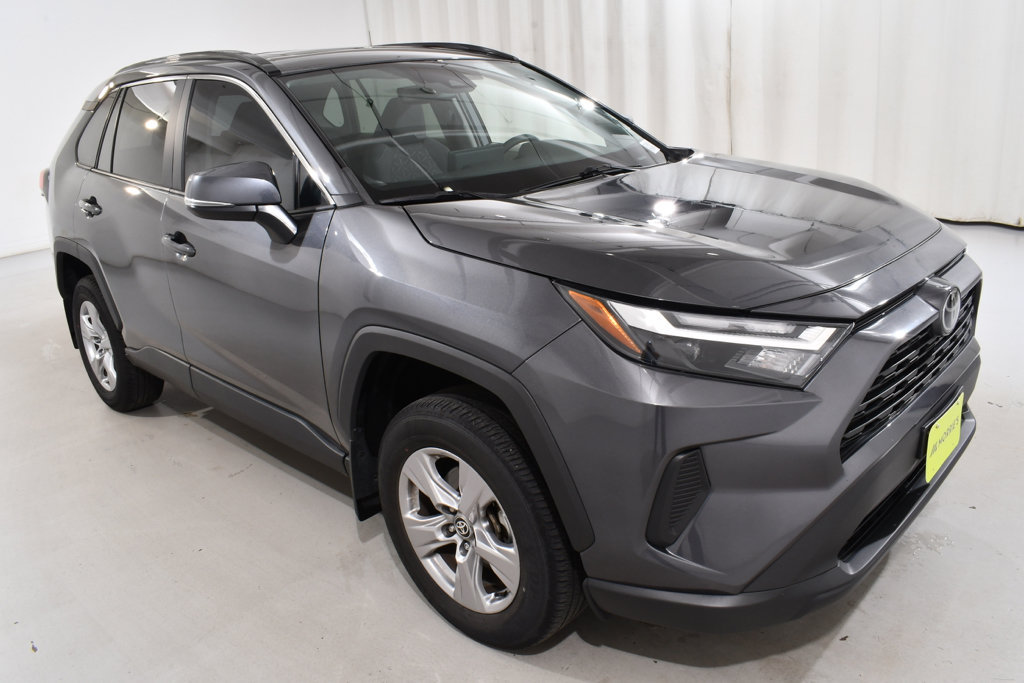 Used 2023 Toyota RAV4 XLE w/ Convenience Package AWD/4WD image 5