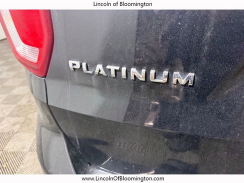 Used 2017 Ford Explorer Platinum image 40