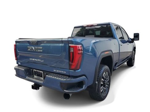Used 2024 GMC Sierra 2500 Denali Ultimate w/ Max Trailering Package AWD/4WD image 4