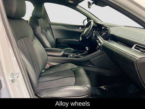 Used 2023 Kia K5 GT-Line image 14