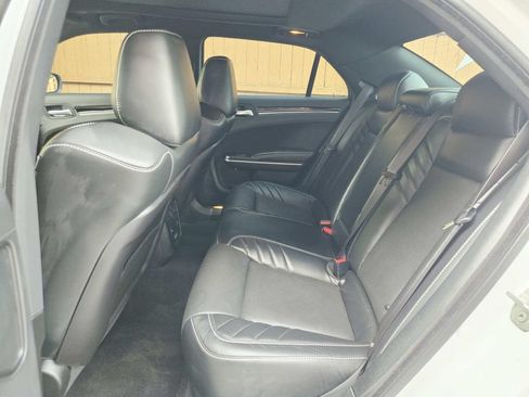 Certified 2023 Chrysler 300 C RWD image 13