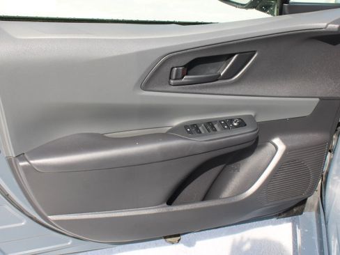 Used 2023 Toyota Prius LE image 10