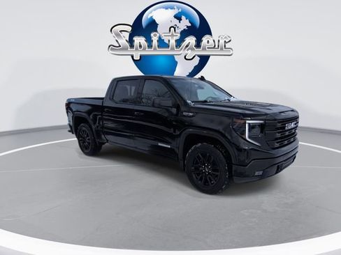 Used 2023 GMC Sierra 1500 Elevation w/ Preferred Package image 2