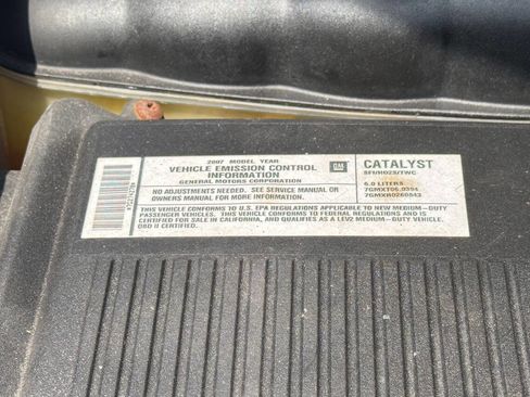 Used 2007 Chevrolet Suburban 2500 LT AWD/4WD image 31