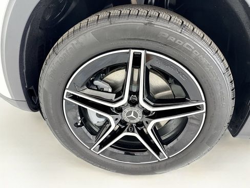 Used 2026 Mercedes-Benz GLB 250 4MATIC image 28