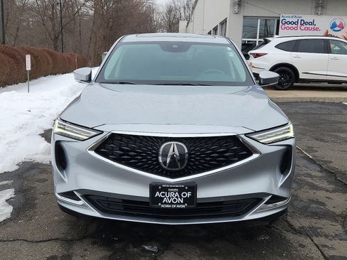 Used 2023 Acura MDX image 2