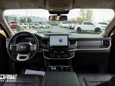 Used 2024 Ford Expedition Max XLT image 20