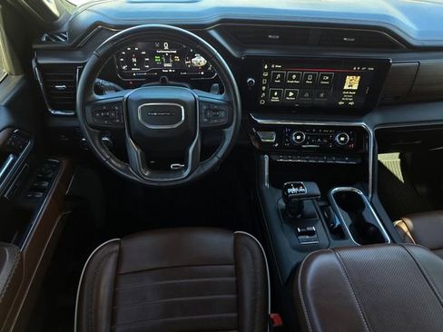 Used 2024 GMC Sierra 1500 Denali Ultimate image 28