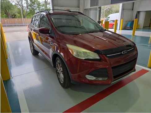 Used 2014 Ford Escape SE w/ Equipment Group 201A FWD image 5