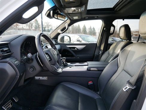 Certified 2022 Lexus LX 600 F Sport image 8