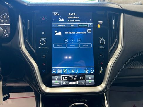 Used 2023 Subaru Outback Premium image 16