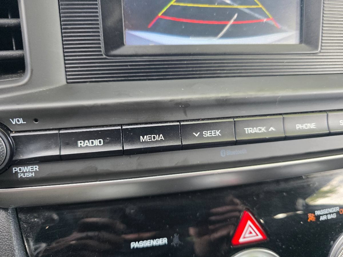 Used 2019 Hyundai Elantra SE w/ Cargo Package FWD image 37