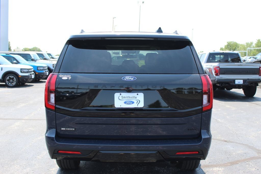 New 2027 Ford Expedition Max Platinum AWD/4WD image 4