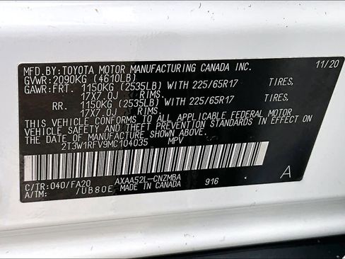 Used 2021 Toyota RAV4 XLE w/ Carpet Mat Package (TMS) FWD image 36