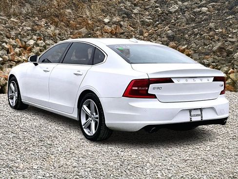 Used 2018 Volvo S90 T5 Momentum w/ Protection Package Premier image 10
