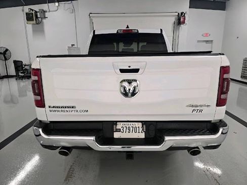Used 2023 RAM 1500 Laramie AWD/4WD image 4