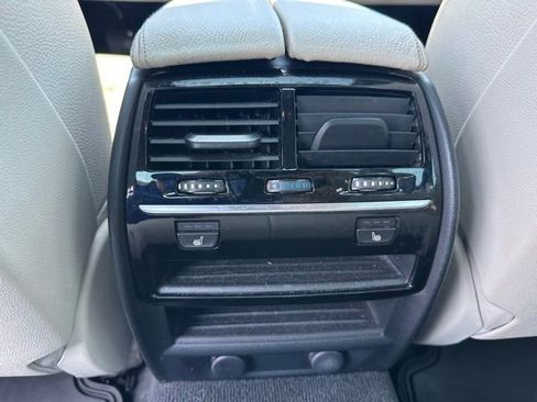 Used 2017 BMW 540i xDrive AWD/4WD image 16