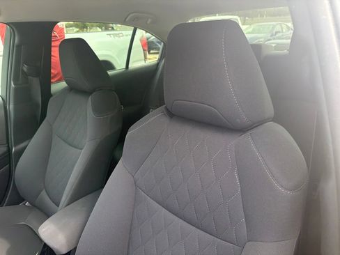 Used 2022 Toyota Corolla LE FWD image 7