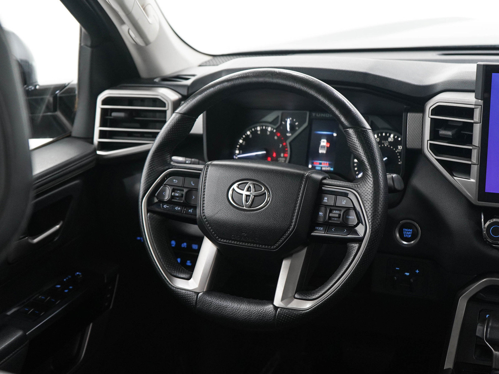 Used 2023 Toyota Tundra Limited AWD/4WD image 14