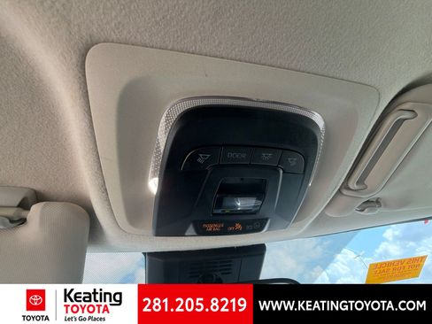 Used 2024 Toyota Corolla LE FWD image 18