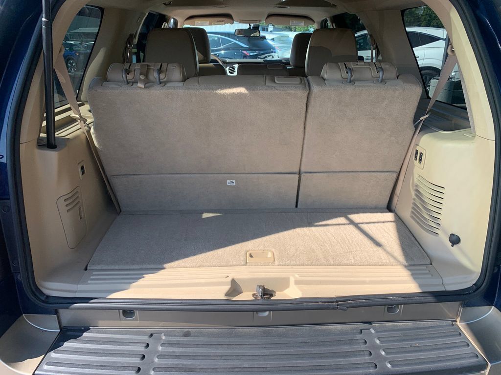 Used 2012 Ford Expedition XLT AWD/4WD image 27