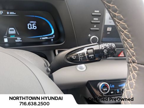 Used 2025 Hyundai Elantra Sport FWD image 25