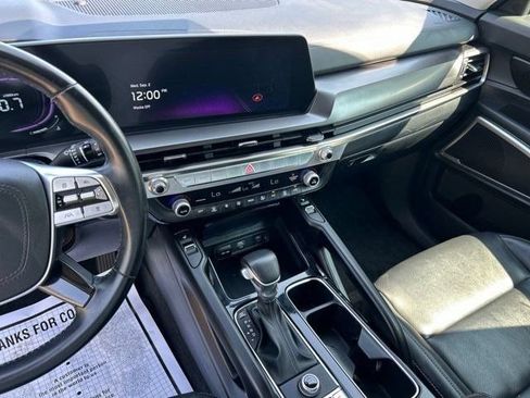 Used 2025 Kia Telluride S FWD image 21