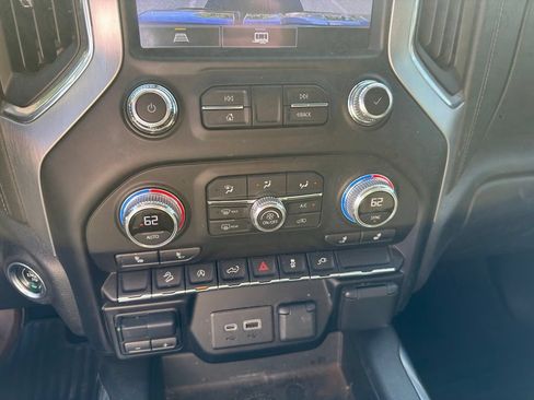Used 2021 GMC Sierra 1500 Elevation w/ Preferred Package AWD/4WD image 18