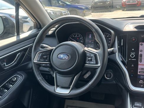 Used 2021 Subaru Outback Limited AWD/4WD image 5